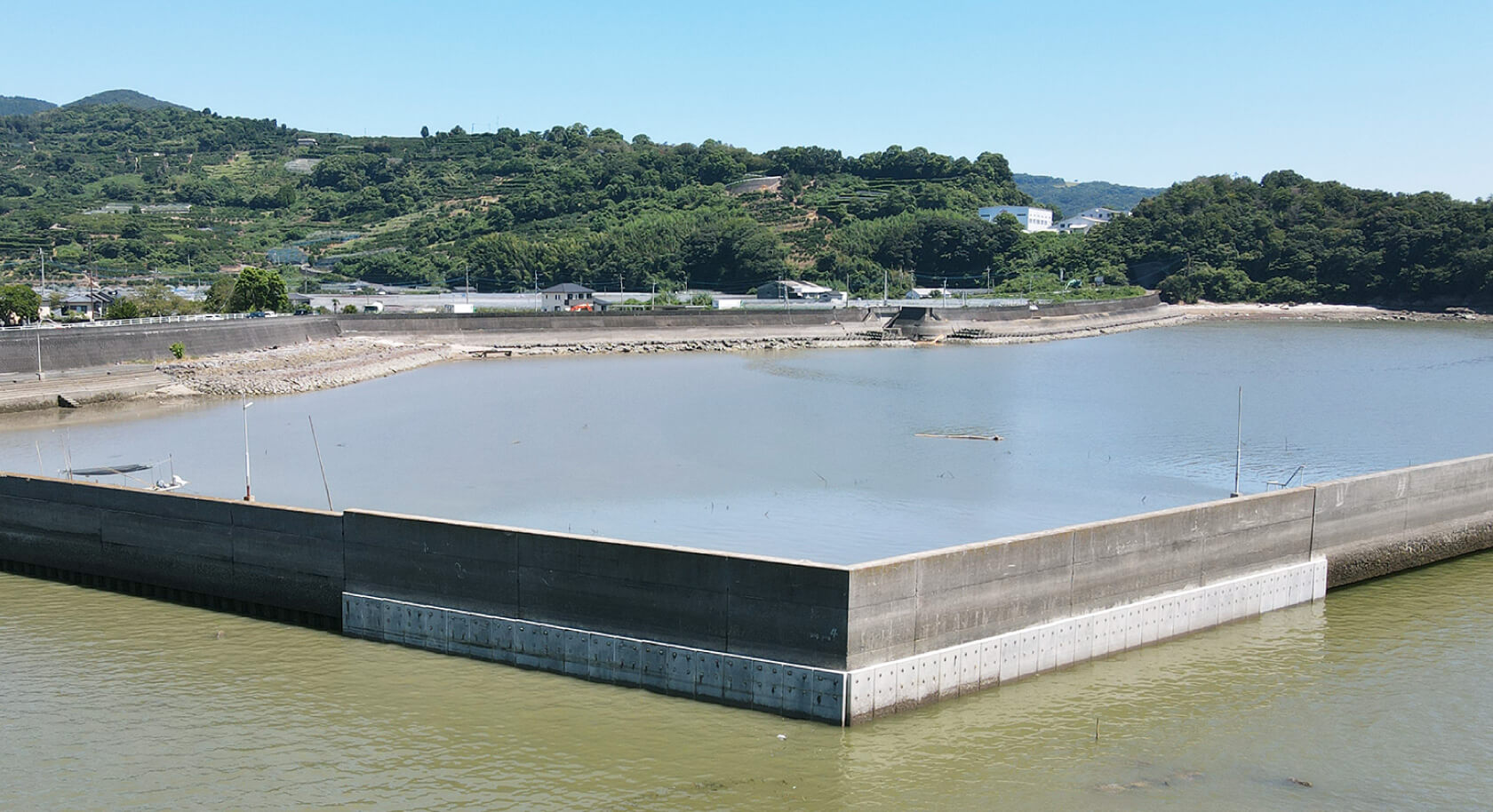 松合漁港救の浦3号防波堤機能保全第1号工事